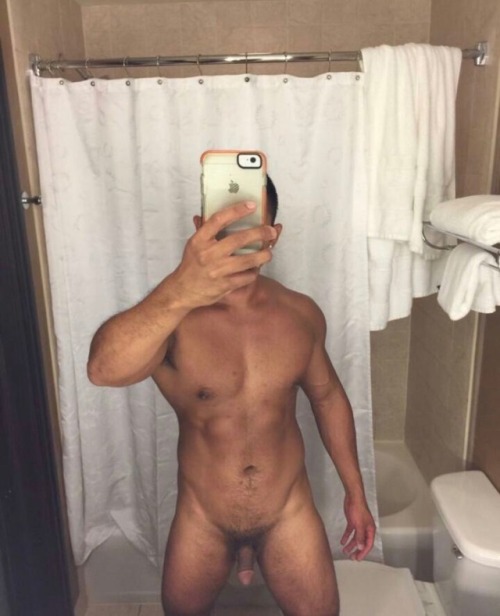 isleboy808:1haynboi:Who is this hottie? Goes by kaleo. Fuck...