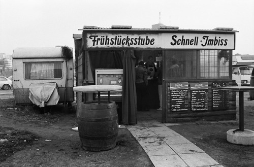 chrisjohndewitt:Früstücksstube on Askanischer Platz, next to the...