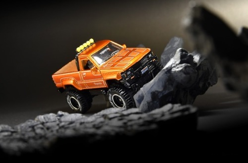 chasingclassichotwheels:Hot Wheels Toyota 4x4 Pick up