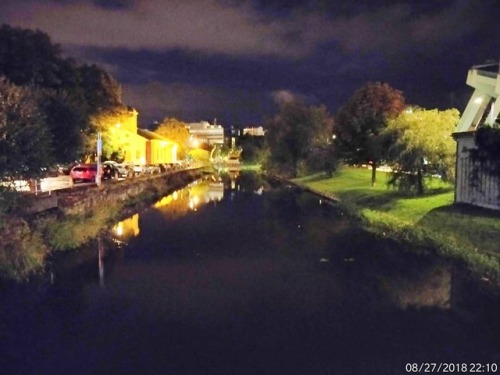 Gothenburg Autumn evening sky.. #nightlife #night #light #city...