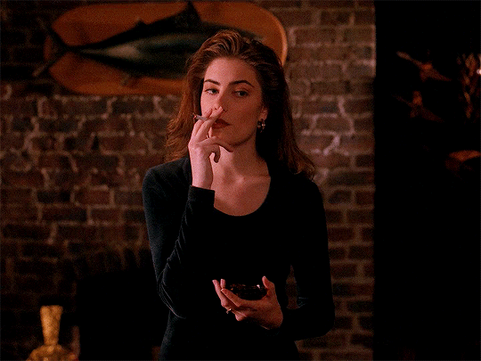 Sgomez Mädchen Amick As Shelly Johnson In Twin Wonderful And Strange 