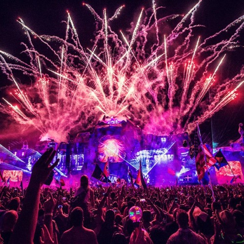 Tomorrowland 2014 • Under the electric sky⚡ #tomorrowland...