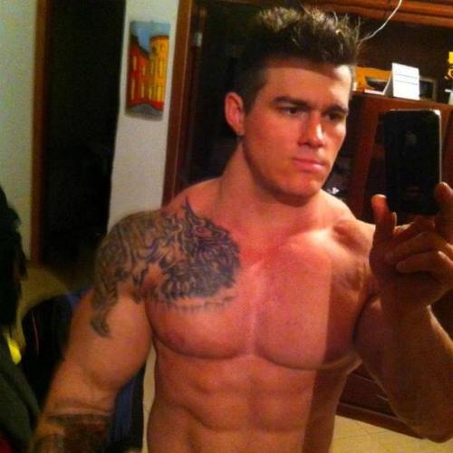 drwannabebigger:Damn. Anyone know who this is?