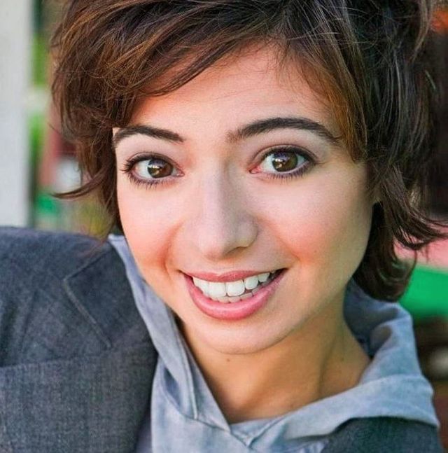 Kate Micucci hands | Naked body parts of celebrities
