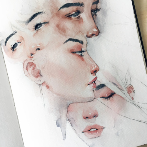 kelogsloops:photoset of some of my watercolour faces and skin...