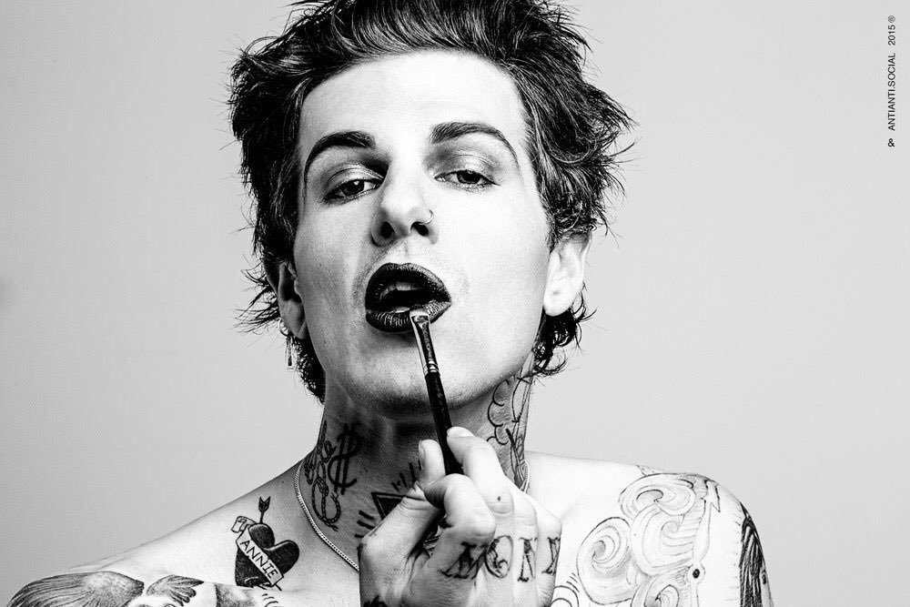 mcm: jesse rutherford – Yellow Rose Road