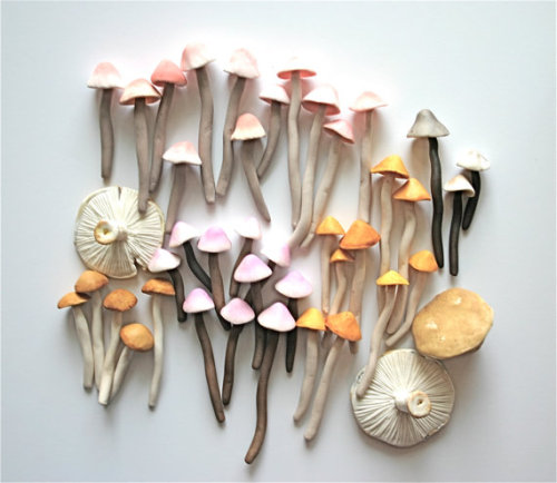 littlealienproducts:Candy Mushrooms byandiespecialtysweets