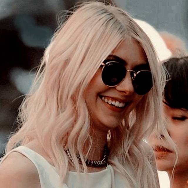 Taylor Momsen Icon Tumblr