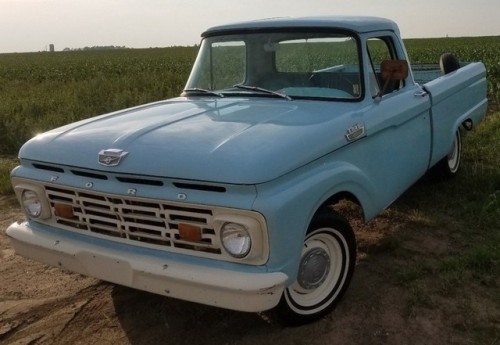 Such a pretty ‘64 F-100.  I really like the simple baby blue...