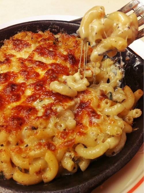 yummy world mac and cheese