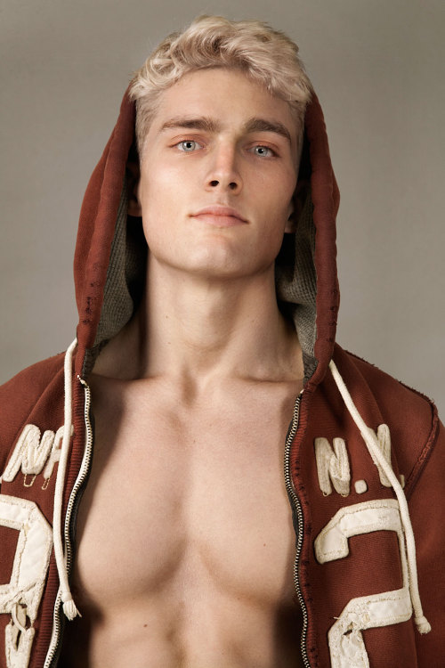 Nicklas Kingo by Brice Hardelin via Male Model Scene