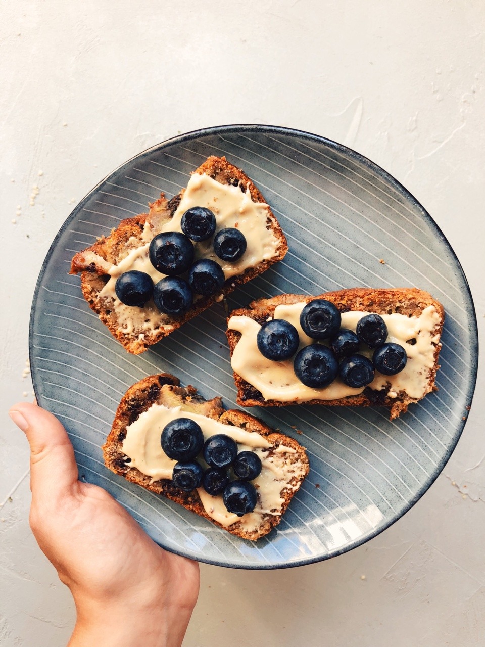 aspoonfuloflissi:
â€œBanana bread with cashew butter and blueberries ðŸ‘…
Instagram: aspoonfulofhealth_
â€
