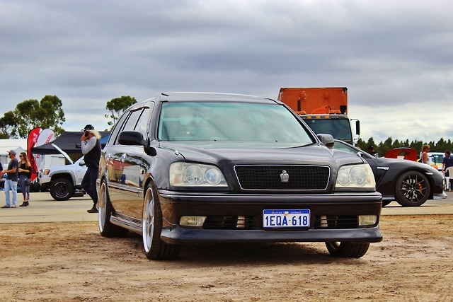 Toyota crown athlete s170