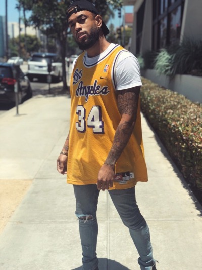 lakers jersey style