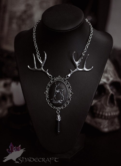 The Hunt Shadecraft gothgoth Strega submission