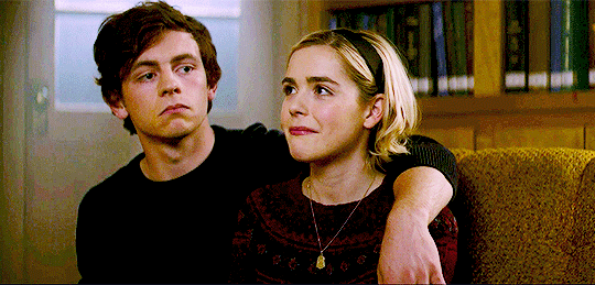 [Image: tumblr_phddkn4PGX1u609jdo1_540.gif]