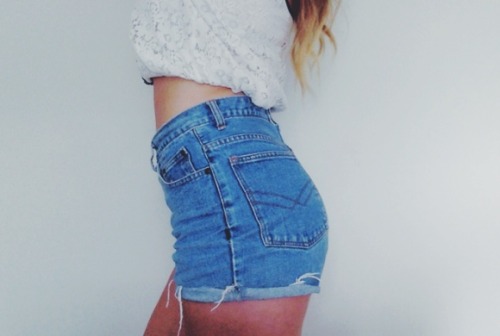 must have high wasted shorts