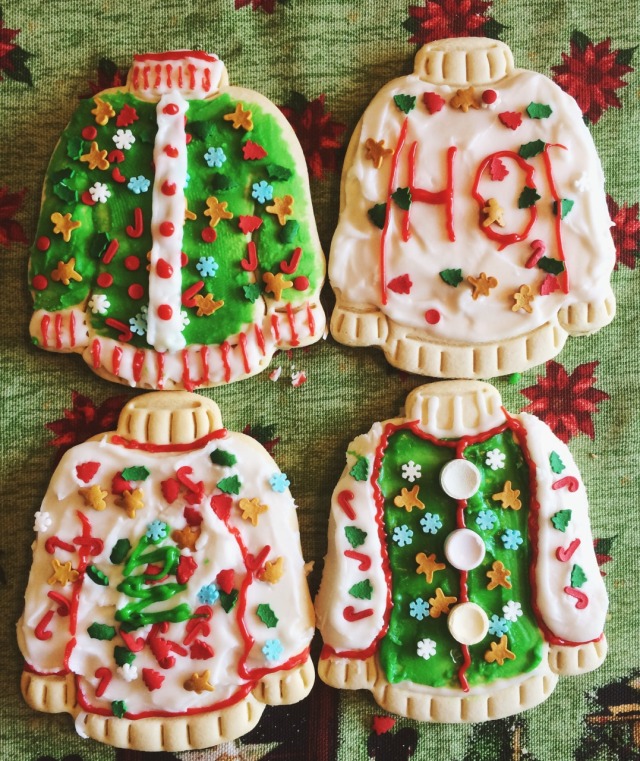 adashofpulitzer: ugly sweater cookies 🎄 - Signs of Christmas