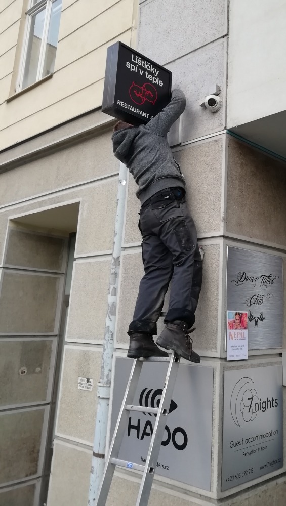 zavěsit atény galegrační randění s metaforami