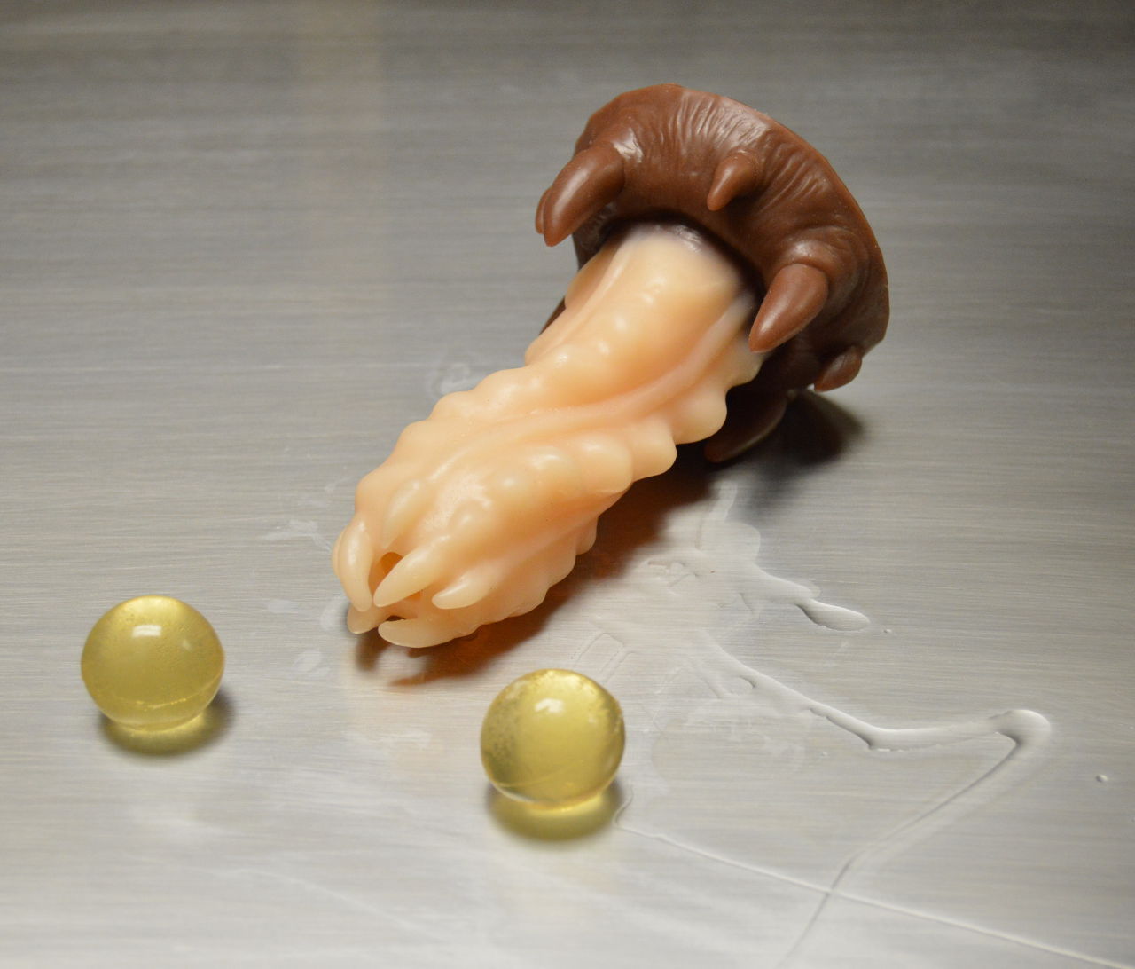 Ovipositor Sex Toy A Dildo That Lays Eggs Inside