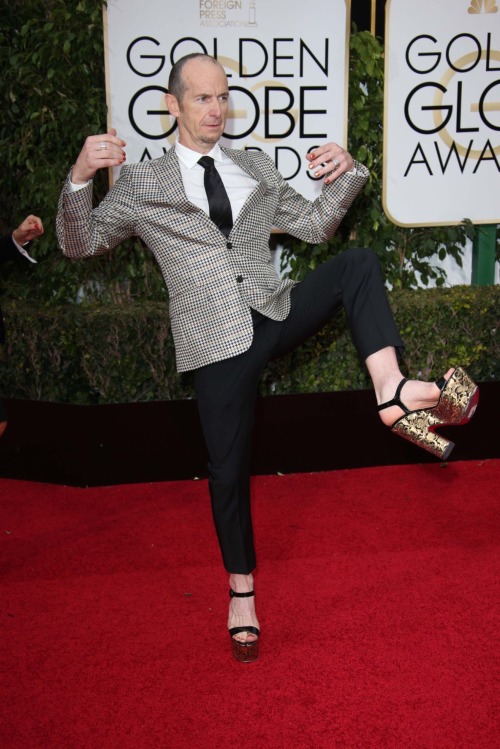 russell-edgington00:Denis O'Hare is rocking it at the Golden...