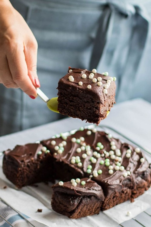 fullcravings:Chocolate Quinoa Cake