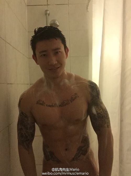 j-aime-asian-men:asianjocksonline:More of this...