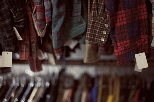 autumn fall aesthetic autumn aesthetic fall aesthetic flannel blankets plaid sweater weather leaves october november december cold chilly warm comfy