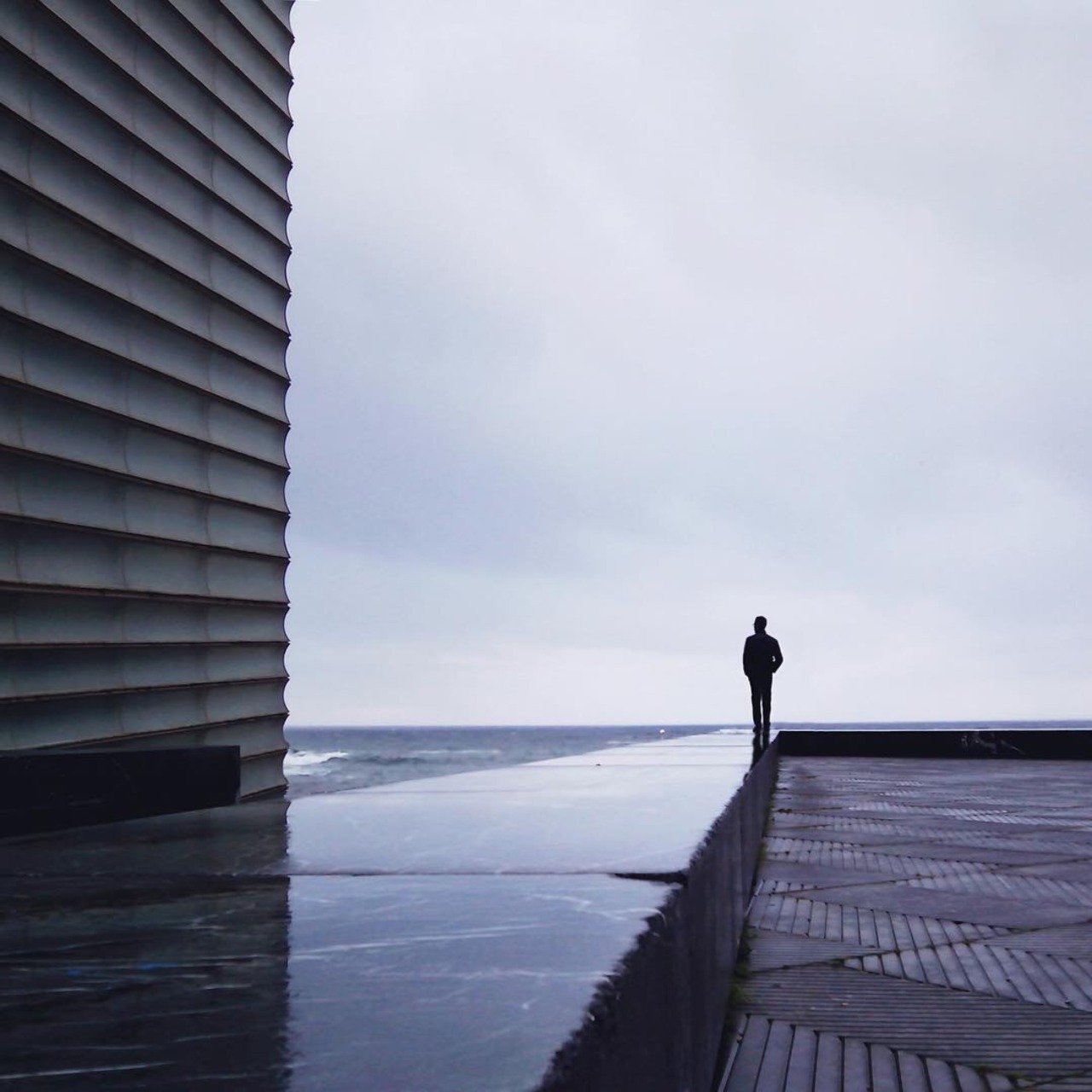 luz-natural: “This is San Sebastián. My hometown. During 2016 Sebastian will be the cultural capital of Europe. You are all welcome to visit us. www.dss2016.eu @jmartinezventura by @adrianmoramaroto ”
