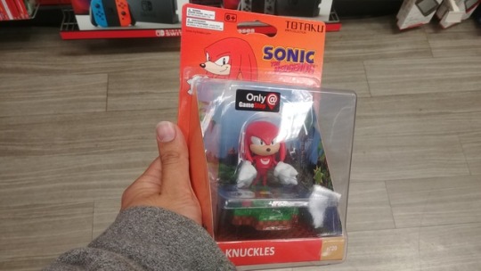 totaku knuckles