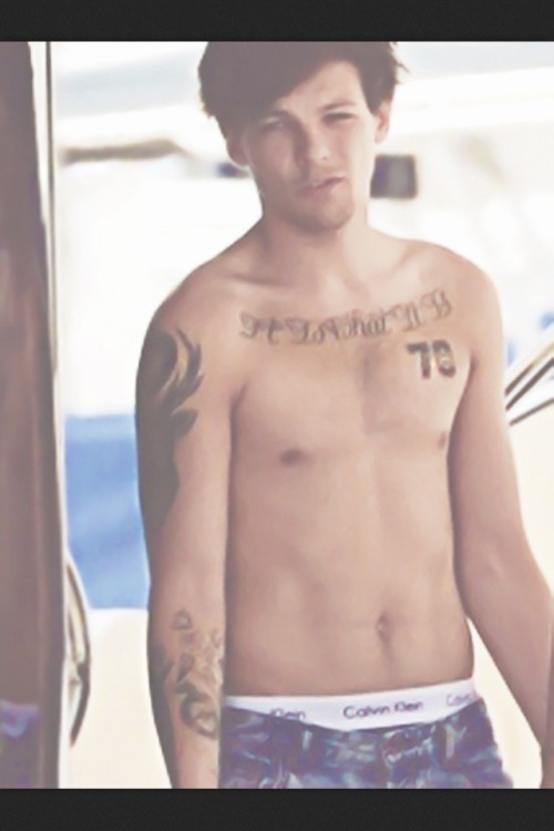 Louis Tomlinson Shirtless On Tumblr