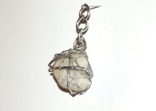 tt40art:Another pendant up for grabs, and another item that...