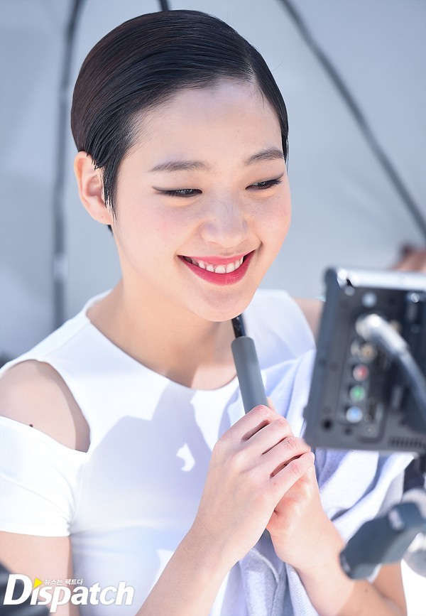 KIM GO EUN