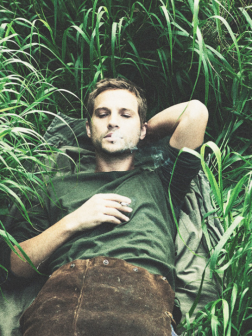 jakegyllenhaals:Logan Marshall-Green photographed by © Eliot...