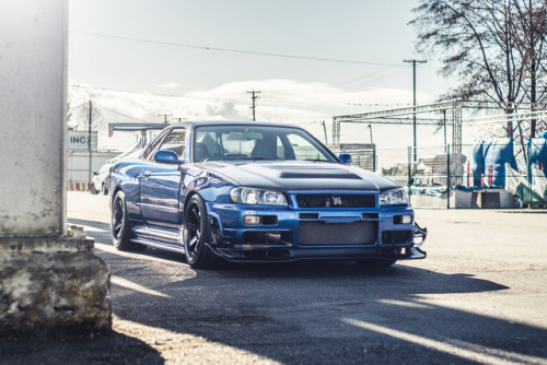 automotivehunters:Nissan Skyline R34 GTR