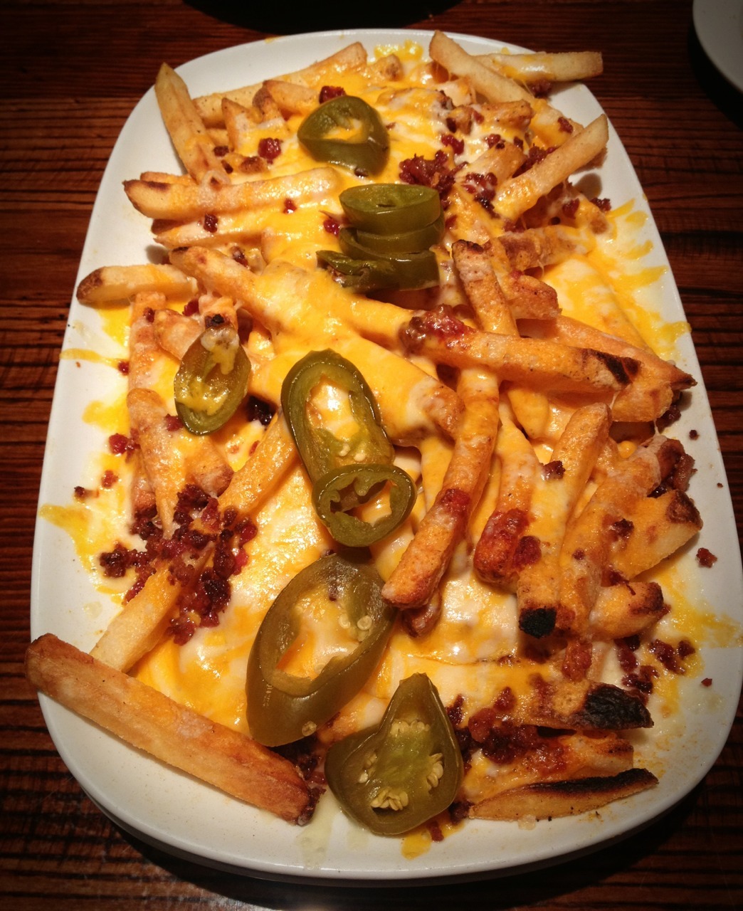 ???? TheFullBellyDiaries ???? - These had to be the largest plate of chili cheese...
