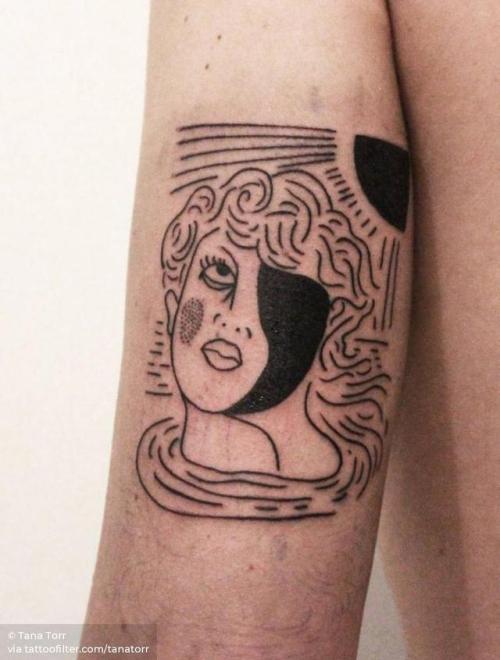 By Tana Torr, done at 19:28 Tattoo Club, Berlin.... line art;tricep;women;facebook;blackwork;twitter;tanatorr;medium size;other;illustrative