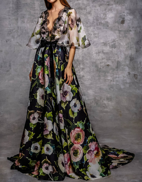 aishwaryaraii:10 Looks from Marchesa Pre-Fall Collection 2018