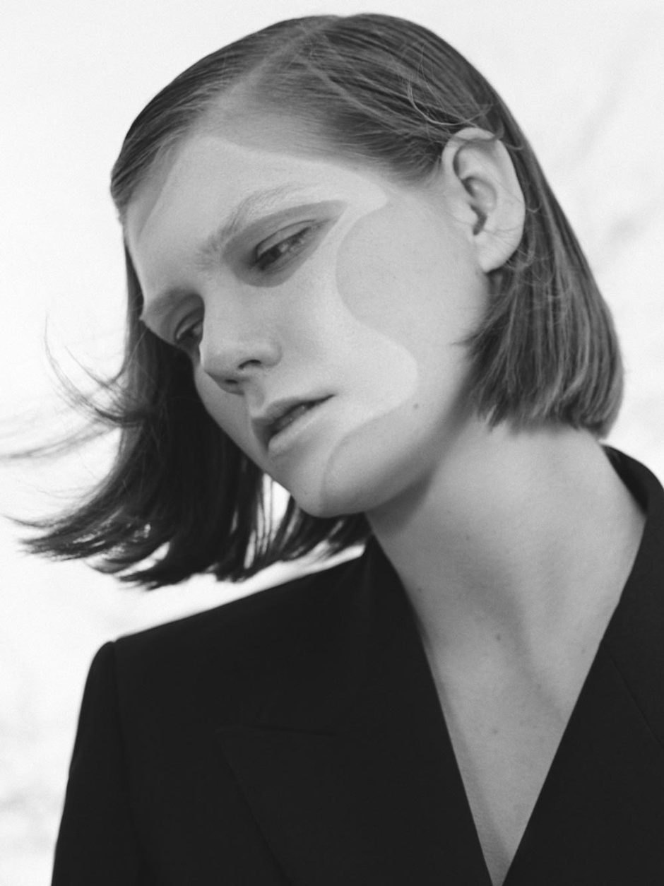 <p>Photo by Hans Neumann for Totokaelo Collection. Shot at the Silver Sands Motel in Greenport, N.Y. </p>
