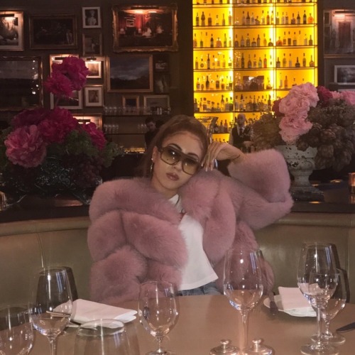 everythingkaliuchis:First Date: *sits* Ok i’m clingy,...