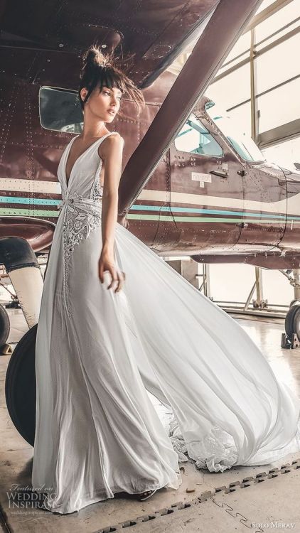 Solo Merav’s 2019 bridal collection was inspired by the Art Deco...