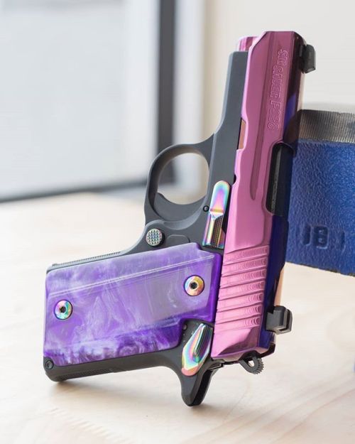 weaponslover:One colorful Sig P938 - ©