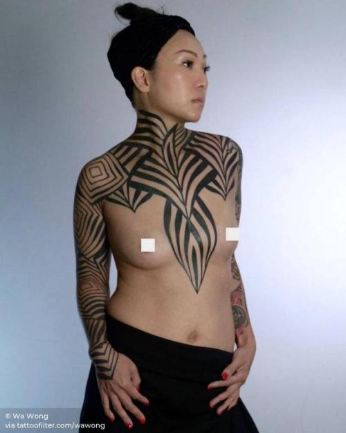 By Wa Wong, done at S T Tattoo HK, Hong Kong.... torso;huge;wawong;op art;facebook;blackwork;twitter;sleeve