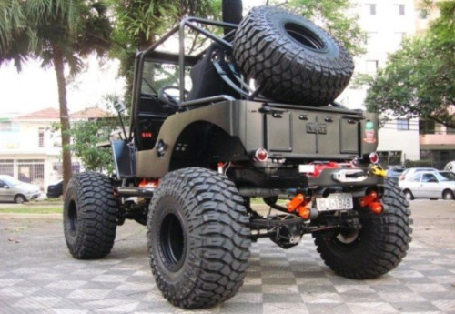 just-jeepin:Nothing but Awesomeness……..