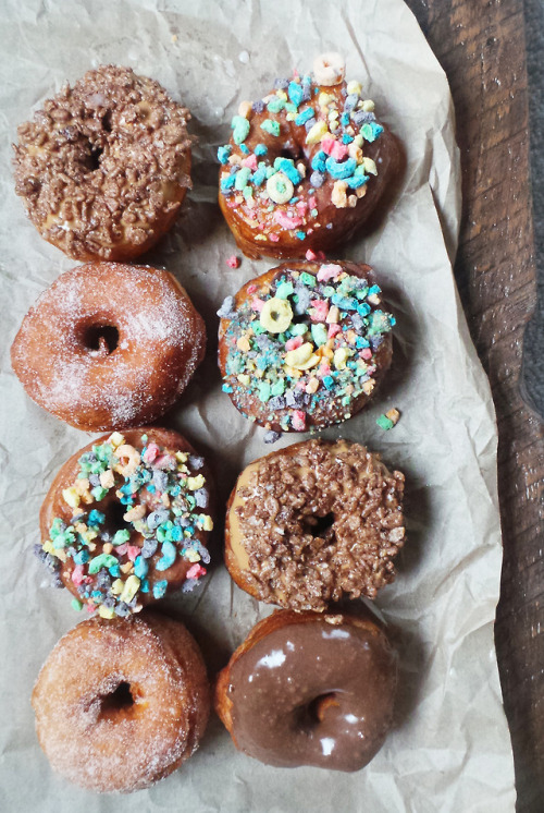 Quick & Easy 5 Minute Donuts