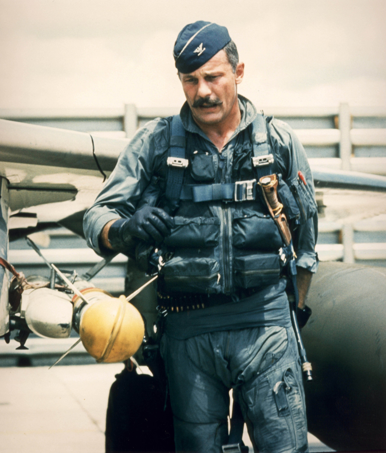 Col Robin Olds Robin Olds July 14 1922 June F YEAH HISTORY col-robin-olds-robin-olds-july-14-1922-june-f-yeah-history