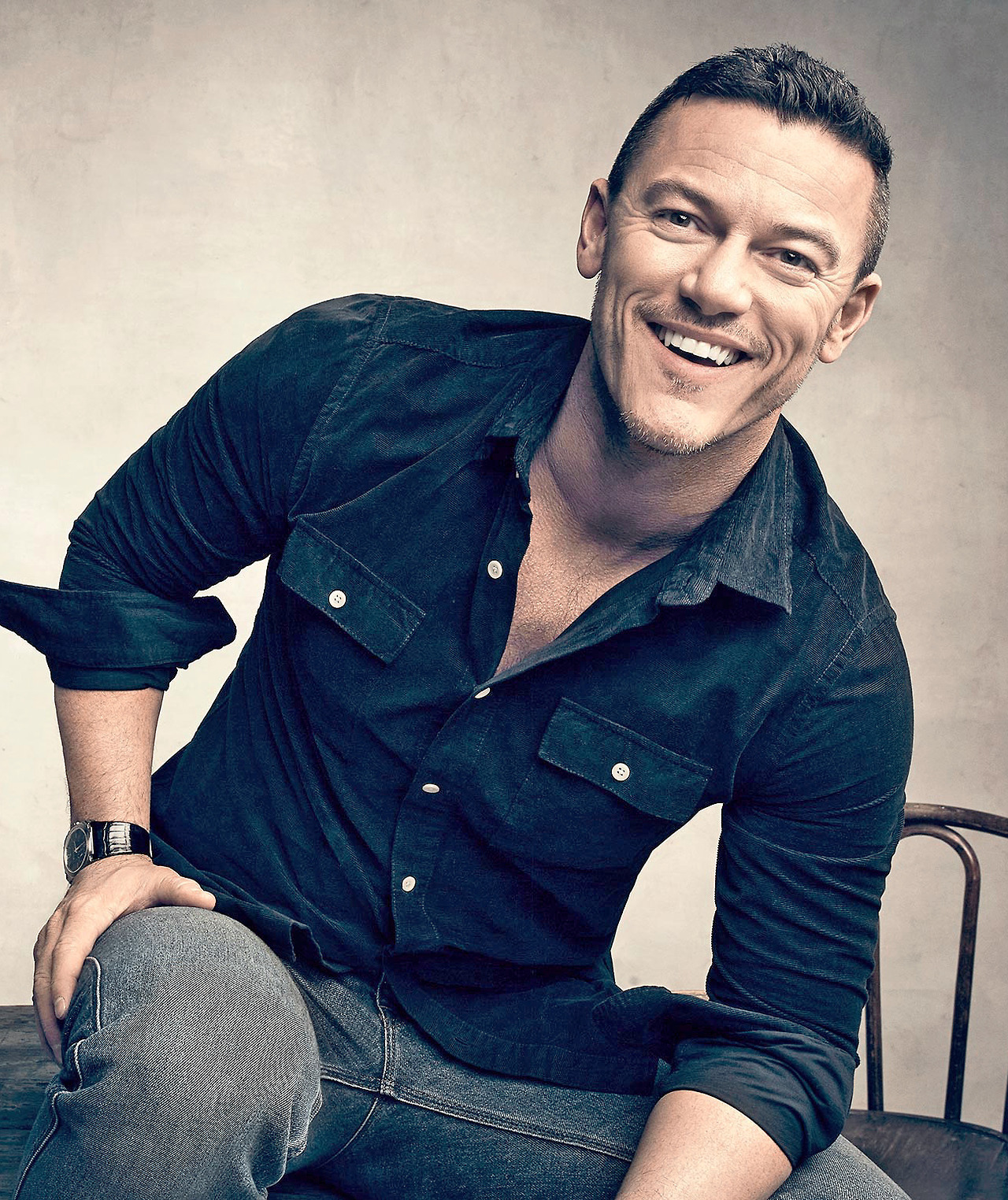 Luke Evans Appreciation Blog