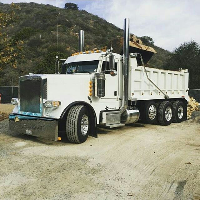 Semitrckn Peterbilt Custom Tri Axle Dump