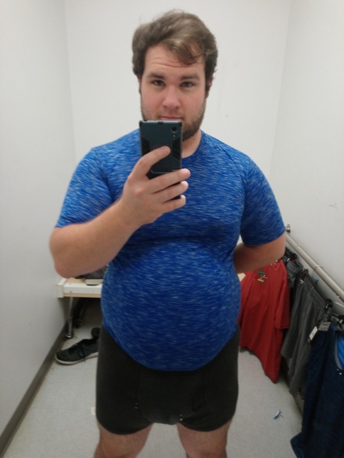 bigbellyboy93:My gut looks like a freaking planet