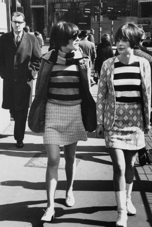 The Swinging Sixties  Sixties fashion, 60s fashion, Retro fashion